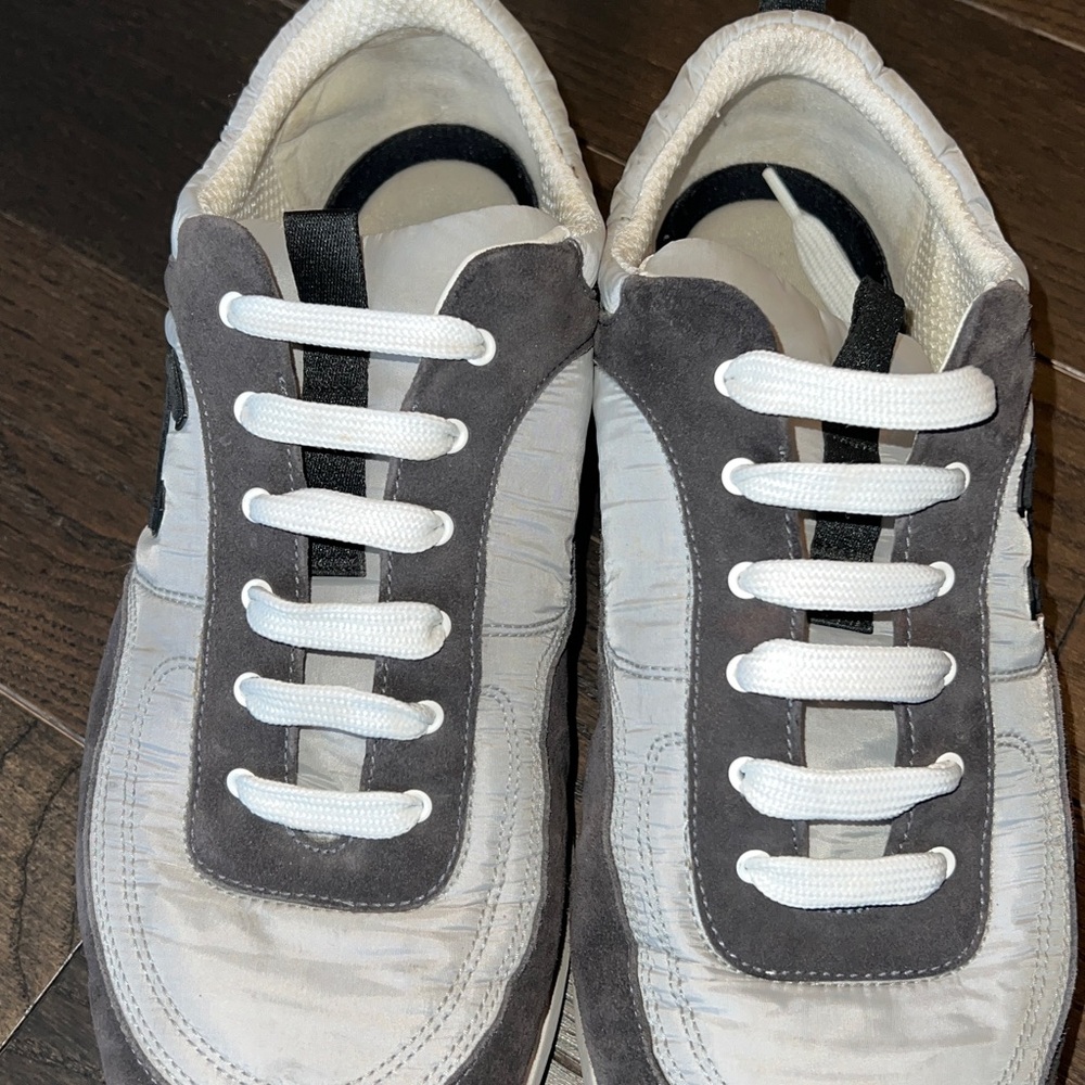 CHANEL Black and Gray Men's CC Logo Low-Top Sneakers - Picture 3 of 12